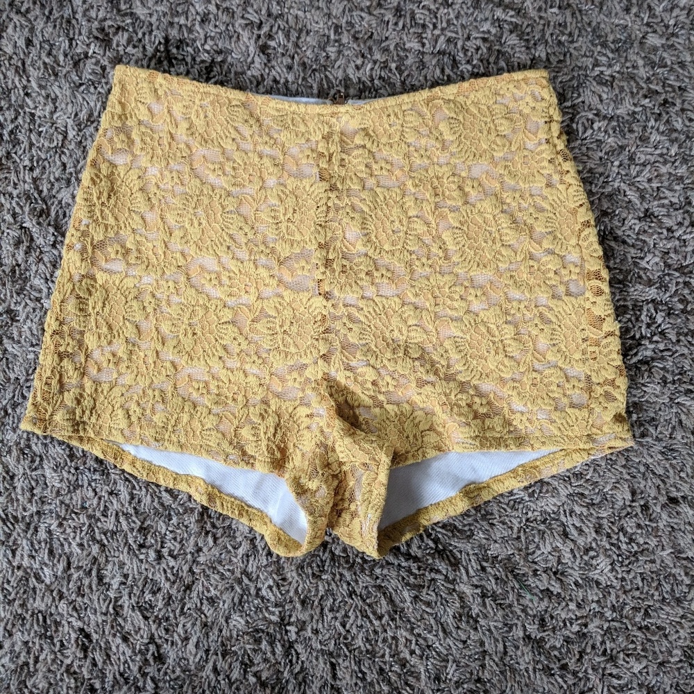 Floral high waisted shorts
